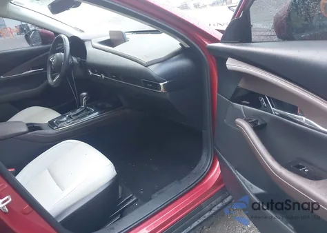 2021 Mazda Cx-30 Premium z USA, uszkodzony, nr VIN 3MVDMBDL2MM318483